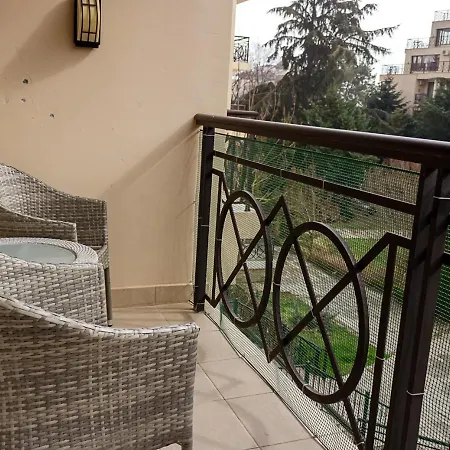 Cozy 2bd Flat With Balcony And Workspace * Goldstrand